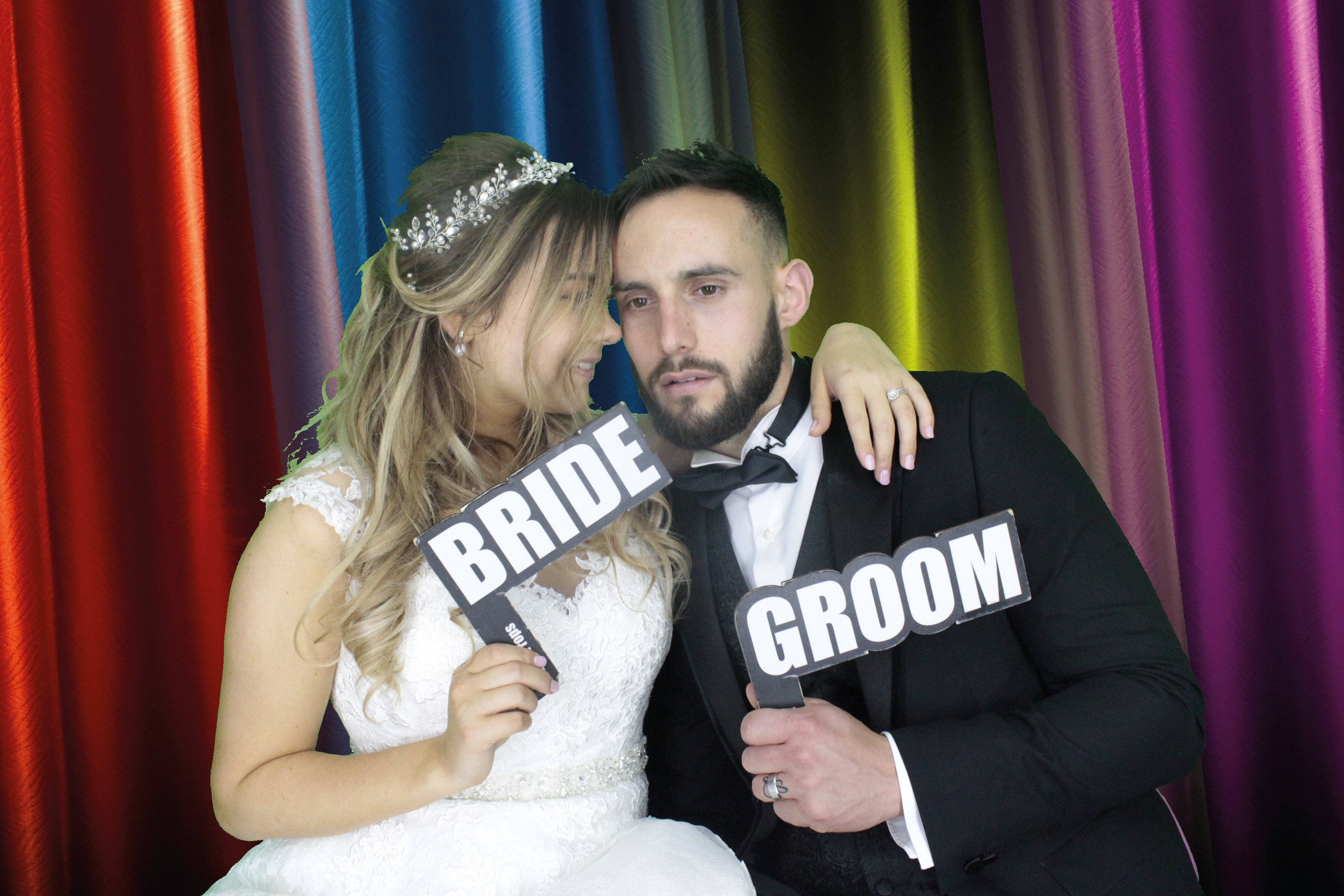 Mr & Mrs Hillier | View more photos from the event at gallery.myphotoboothexperience.co.uk/u/MyPhotoBoothExperienceLtd/Mr-Mrs-Hillier